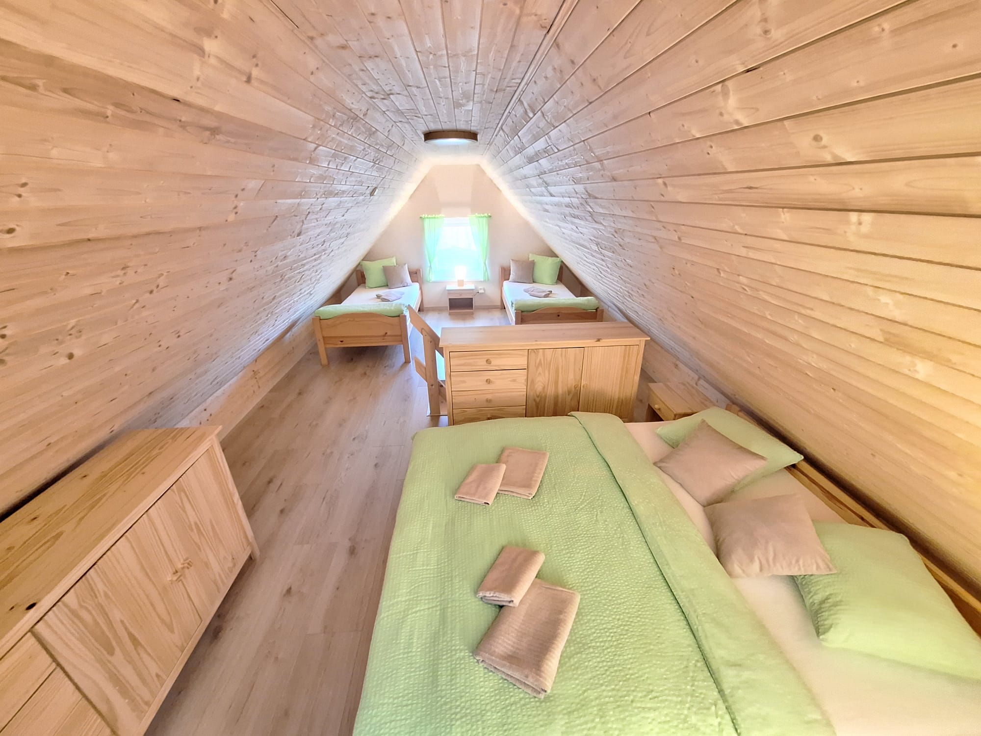 Sprchový kout s umyvadlem